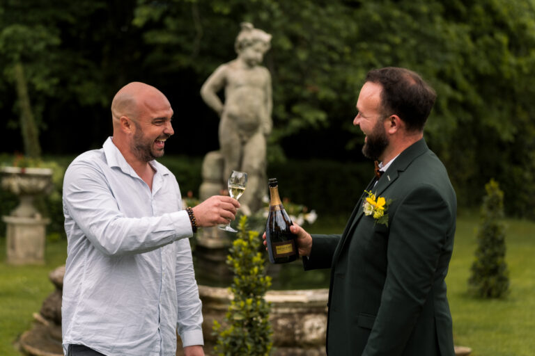 Photographe mariage Drôme Domaine de Chavagnac - Préparatifs marié