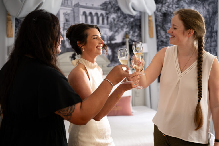 Photographe mariage Drôme Domaine de Chavagnac - Préparatifs mariée