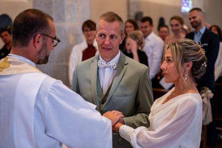 Photographe mariage couple Lac de l'Abbaye - Hôtel restaurant Lou Granva Bourgogne Franche-Comté