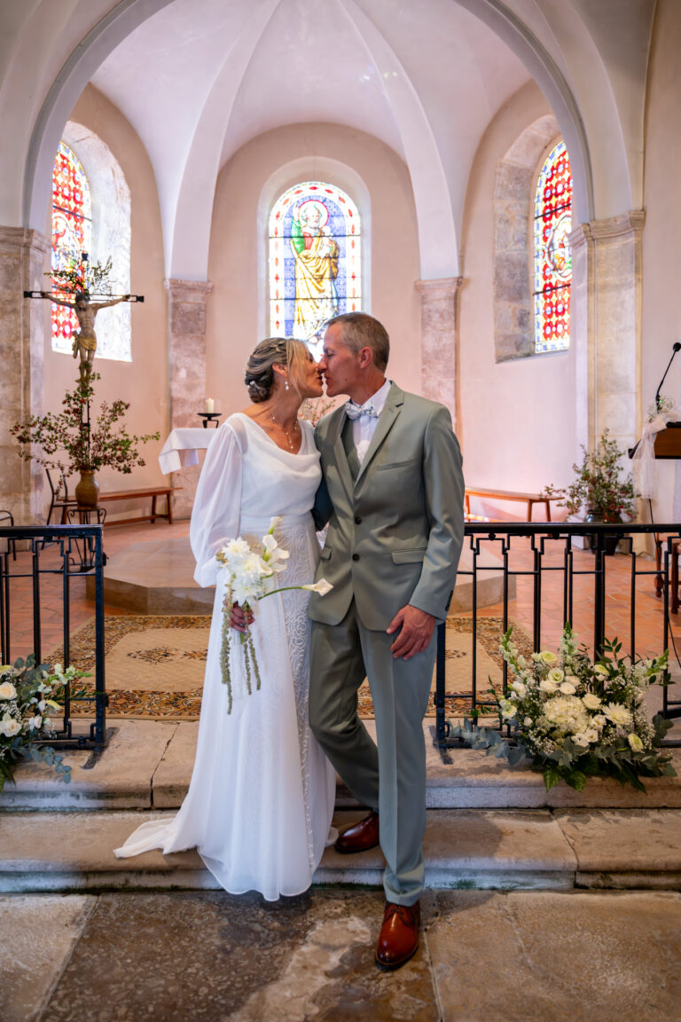 Photographe mariage couple Lac de l'Abbaye - Hôtel restaurant Lou Granva Bourgogne Franche-Comté